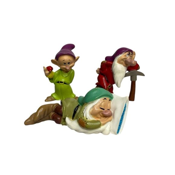 Disney Store Snow White Dwarfs PVC Figurines Set of 7 Cake Topper Toys - Picture 7 of 8